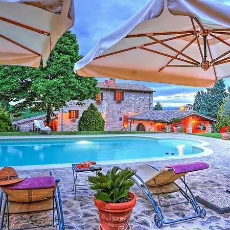 Villa Casale Giovanna 6&1 *